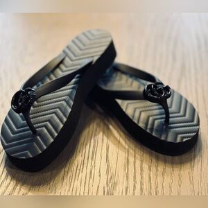 GUCCI CHEVRON PLATFORM GG